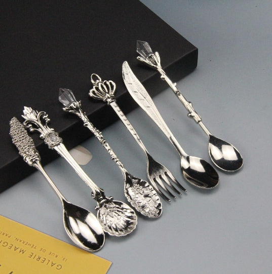 Vintage Dessert Royal Style  Cutlery Set - CozyWhims Silver