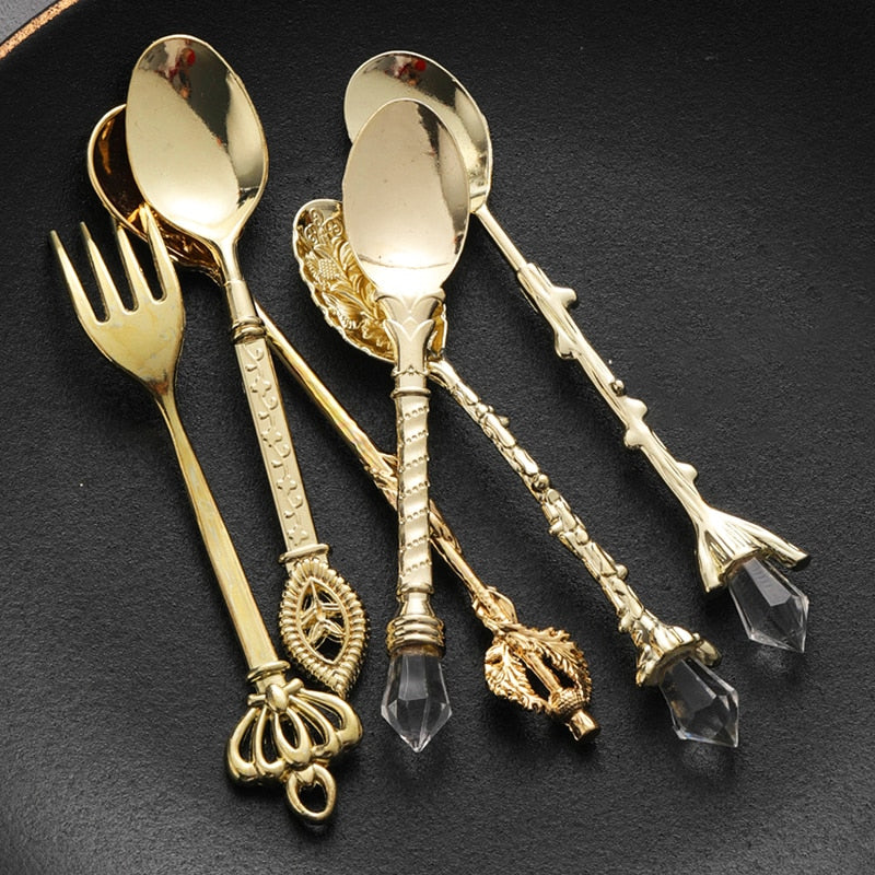 Vintage Dessert Royal Style  Cutlery Set - CozyWhims 