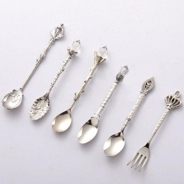 Vintage Dessert Royal Style  Cutlery Set - CozyWhims 